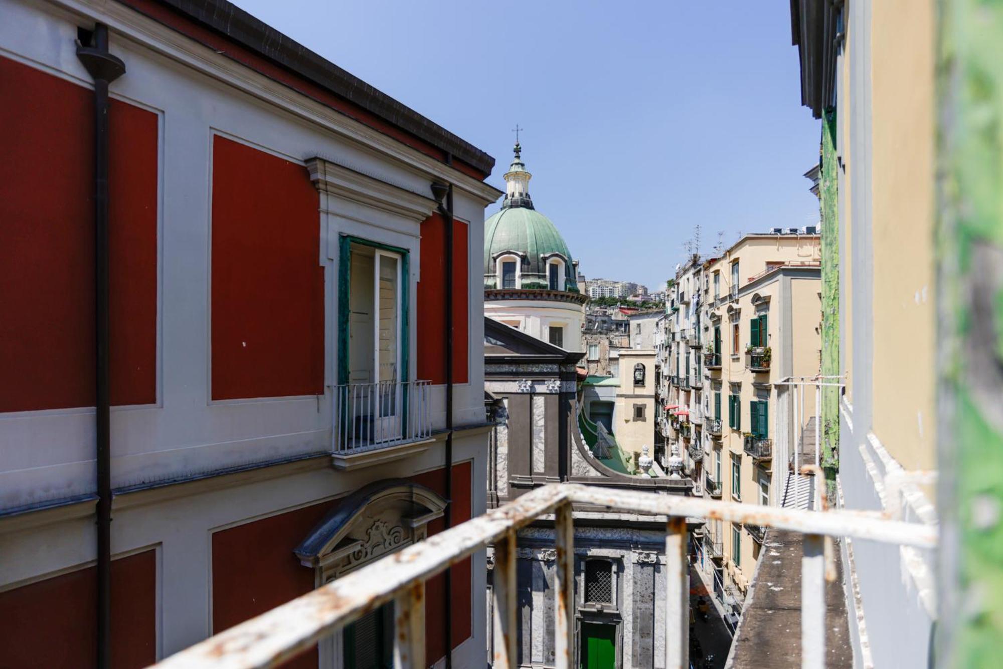 Via Tommaso Caravita 6