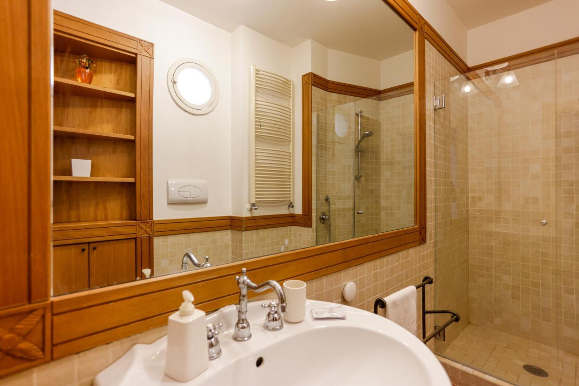 Via Tommaso Caravita 6 * Naples