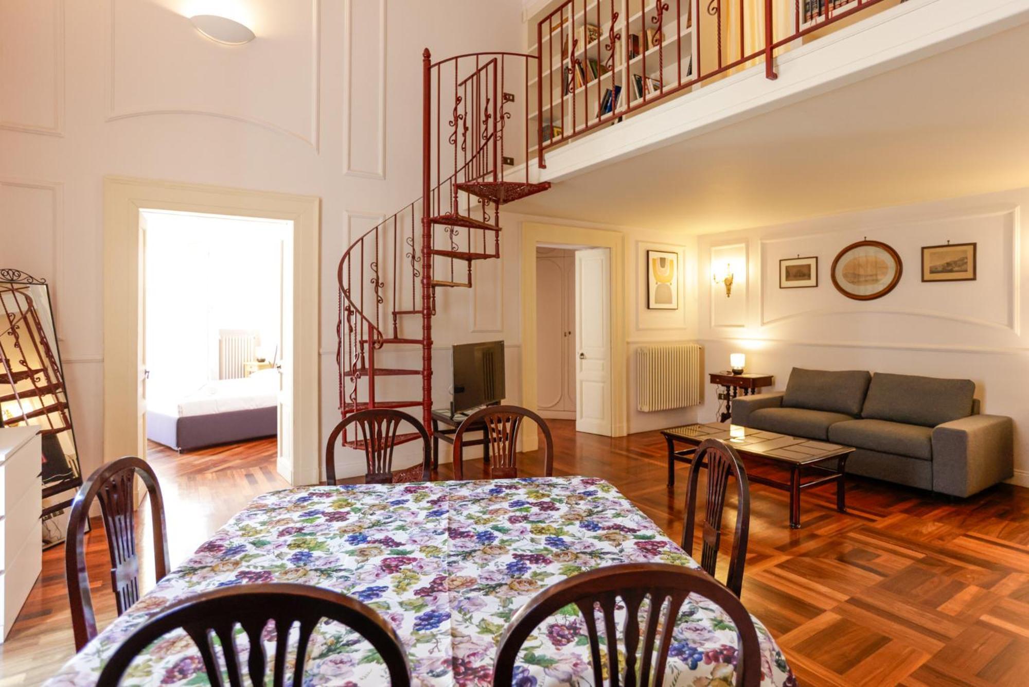 Via Tommaso Caravita 6 Apartment