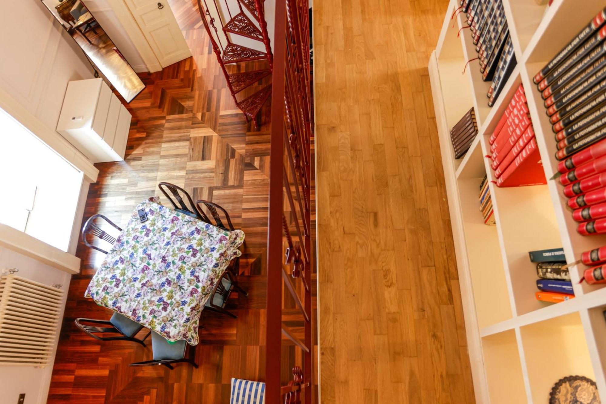 Apartment Via Tommaso Caravita 6 *